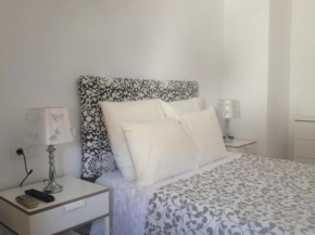  Hostal Montilla Sotogrande  Торрегуадиаро